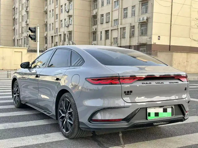 BYD Han — Фото автомобиля 9