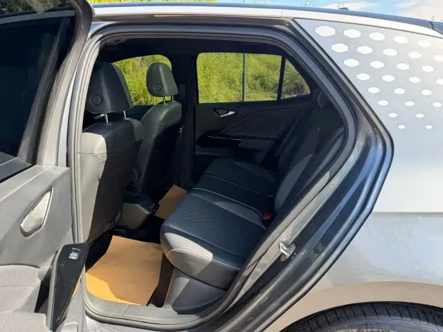 Volkswagen ID.3 — Фото автомобиля 5