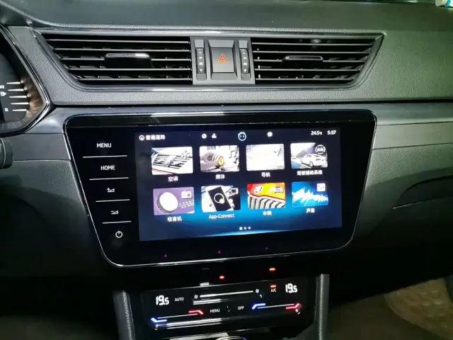 Skoda Superb — Фото автомобиля 9