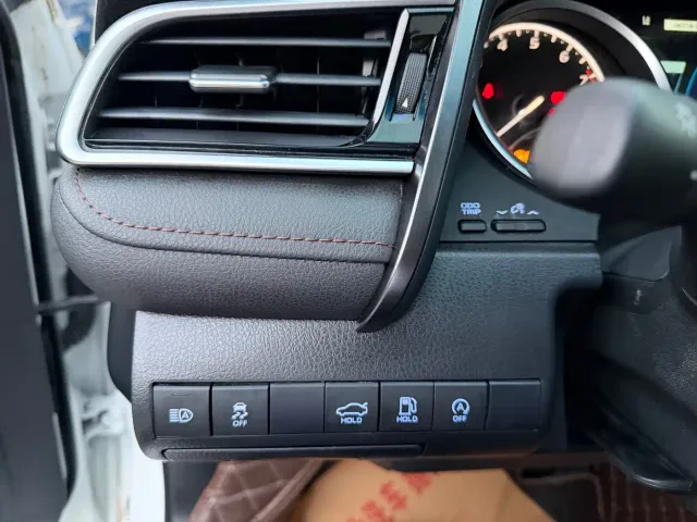 Toyota Camry — Фото автомобиля 15