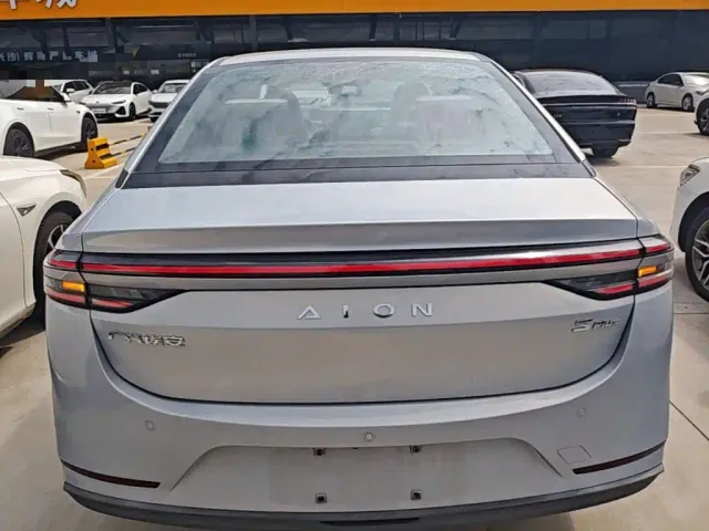 GAC Aion S Plus — Фото автомобиля 3
