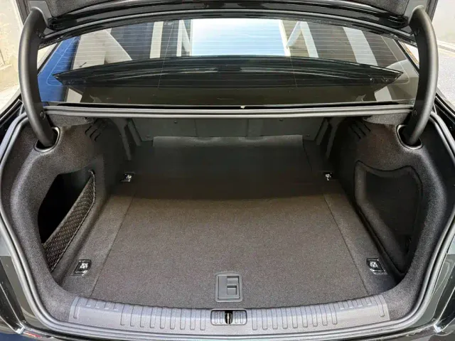 Audi A6L — Фото автомобиля 8