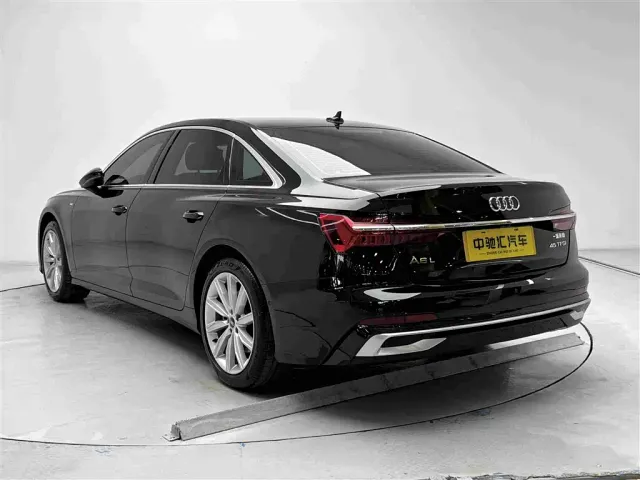 Audi A6L — Фото автомобиля 18