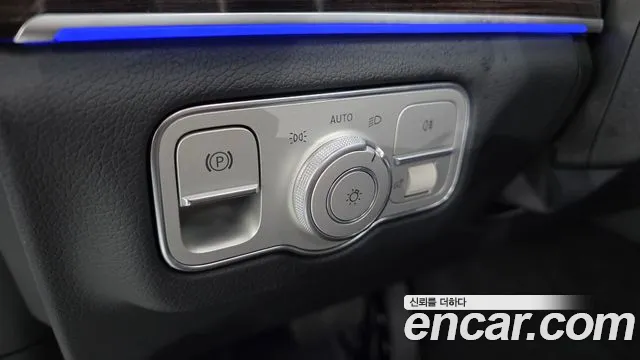 Mercedes-Benz GLE-Class — Фото автомобиля 14