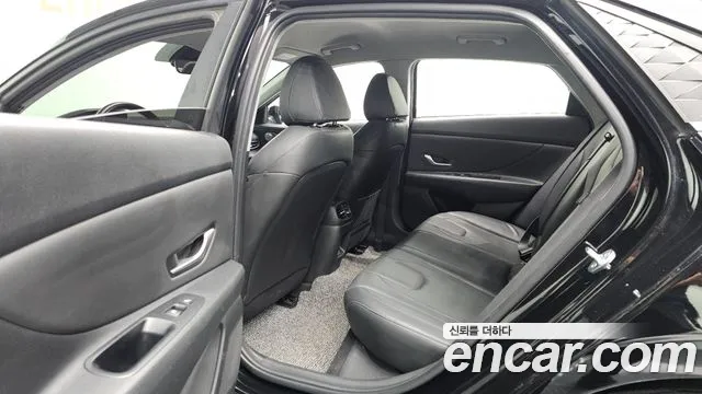 Hyundai Avante — Фото автомобиля 18