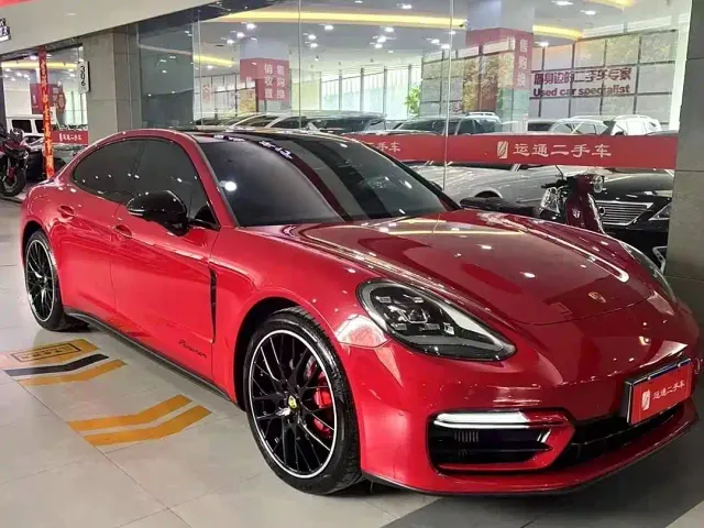 Porsche Panamera — Фото автомобиля 2