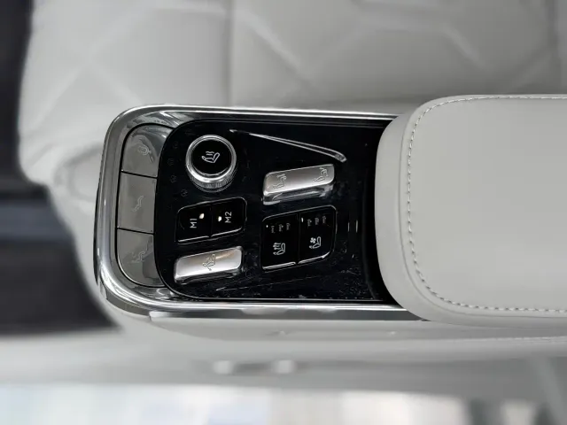 Volvo EM90 — Фото автомобиля 17