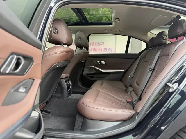 BMW 3 Series — Фото автомобиля 11