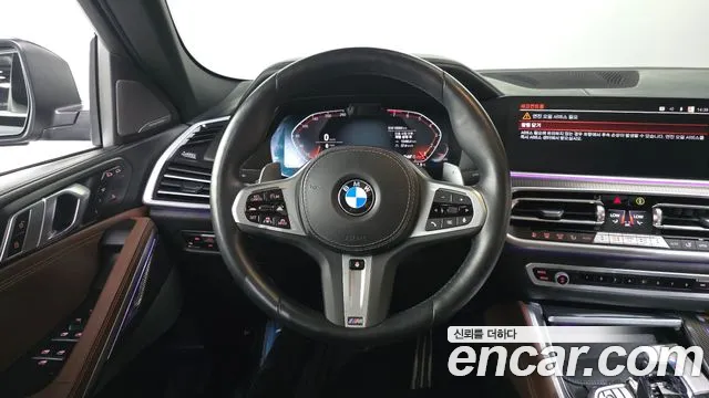 BMW X6 xDrive40i M Sport — Фото автомобиля 13