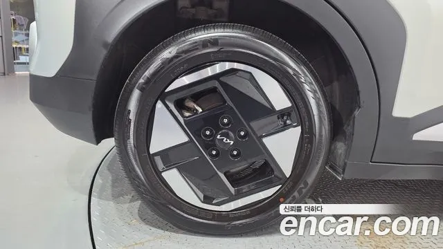Kia EV3 — Фото автомобиля 5