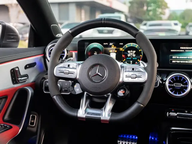 Mercedes-Benz CLA-Class AMG — Фото автомобиля 5