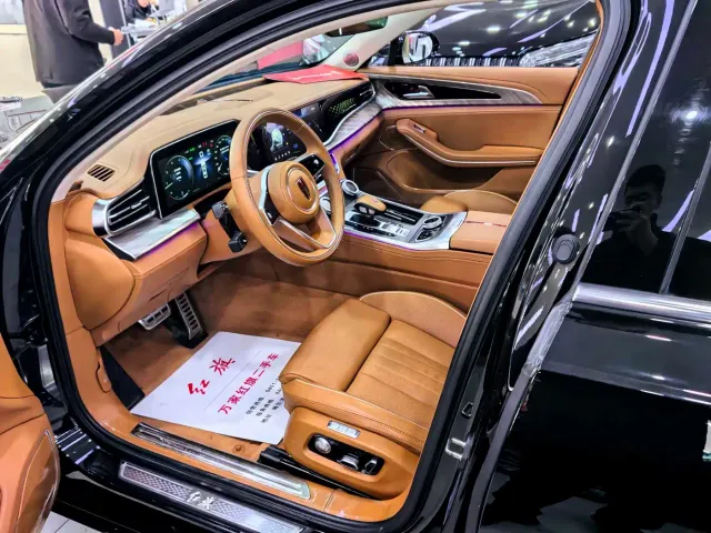 Hongqi H9 — Фото автомобиля 4