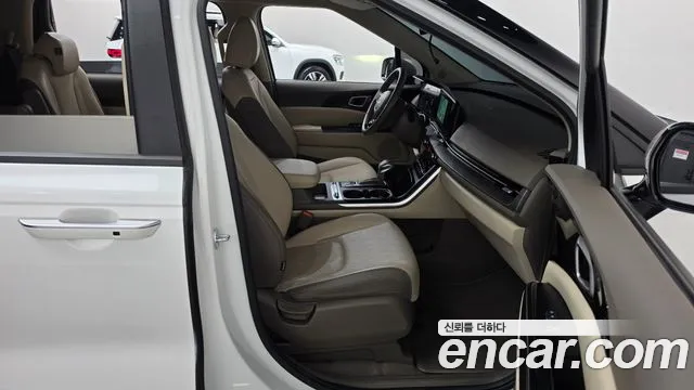 Kia Canival Carnival 4 поколение Дизель 9 мест Prestige — Фото автомобиля 22