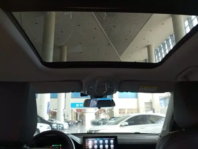 Wuling Asta — Фото автомобиля 17