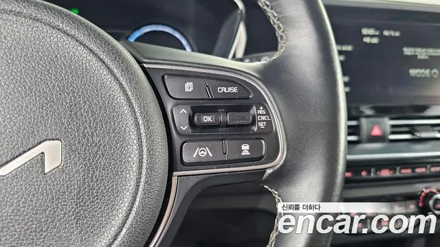Kia Niro Niro Plus Air — Фото автомобиля 16