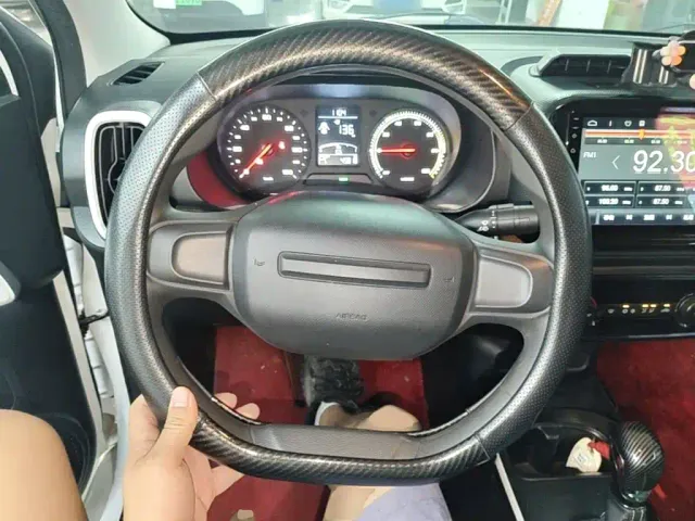 Roewe Clever — Фото автомобиля 10