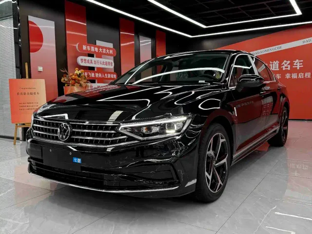 Фотография автомобиля — Volkswagen Magotan