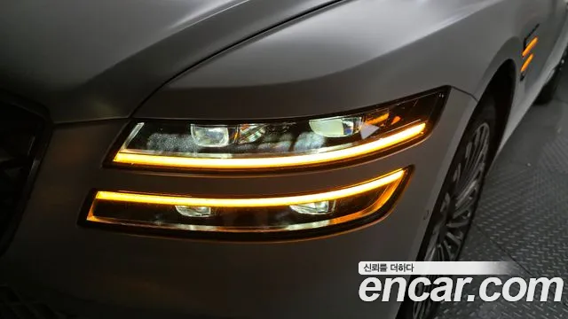 Genesis G80 Electrified G80 (RG3) — Фото автомобиля 22