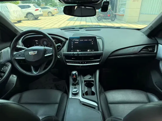 Cadillac CT5 — Фото автомобиля 6