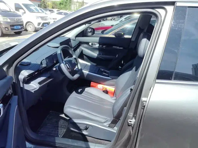 Geely Galaxy E5 — Фото автомобиля 14