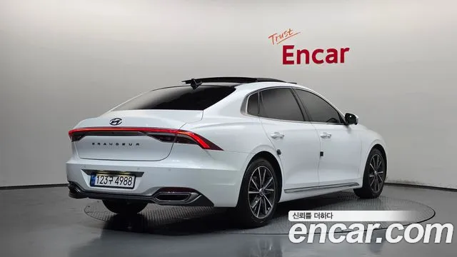 Hyundai Grandeur New — Фото автомобиля 2