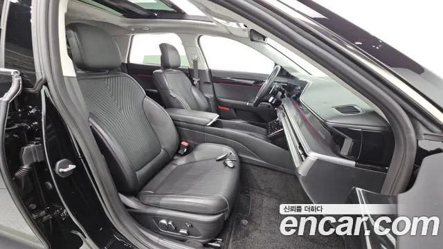 Hyundai Grandeur Grandeur (GN7) 2.5 Бензин 2WD — Фото автомобиля 5