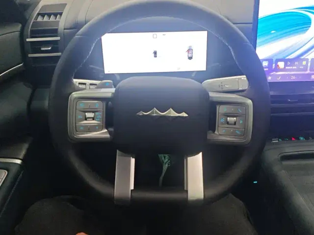 BYD FangChengBao Titanium 7 — Фото автомобиля 15