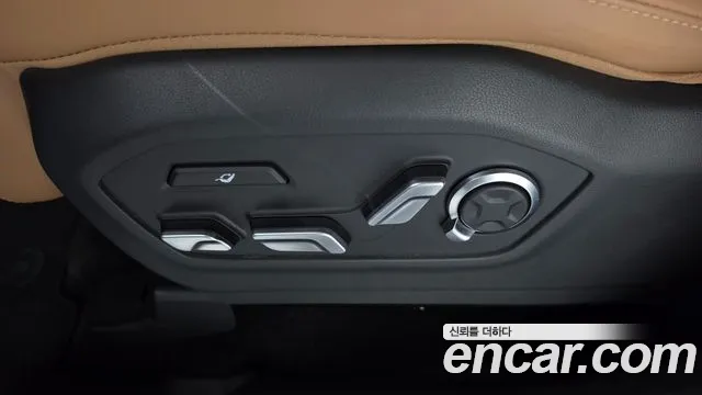 Hyundai Santafe Santa Fe (MX5) Бензин 2.5T 4WD — Фото автомобиля 25