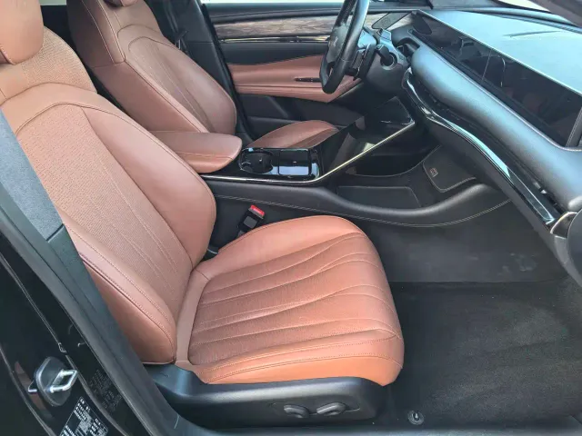 IM Motors L7 — Фото автомобиля 11