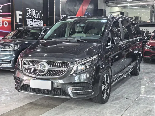 Фотография автомобиля — Mercedes-Benz V-Class