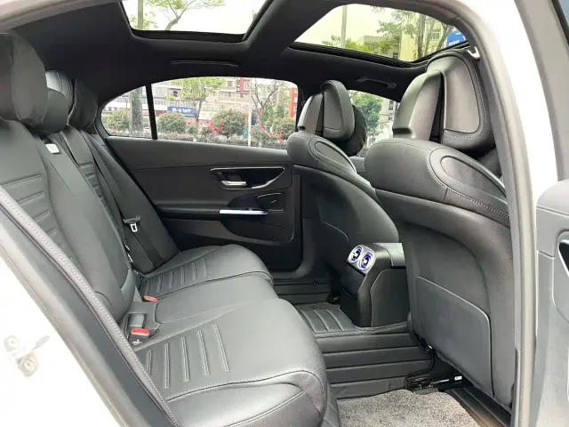 Mercedes-Benz C-Class — Фото автомобиля 8