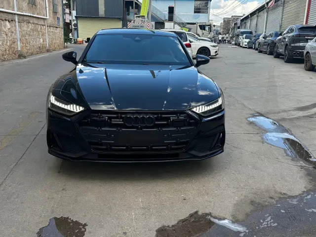 Audi A7L — Фото автомобиля 2