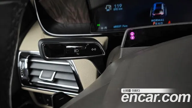 Lincoln Navigator 4th Gen — Фото автомобиля 27