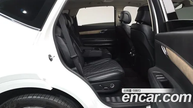 Genesis GV80 — Фото автомобиля 17