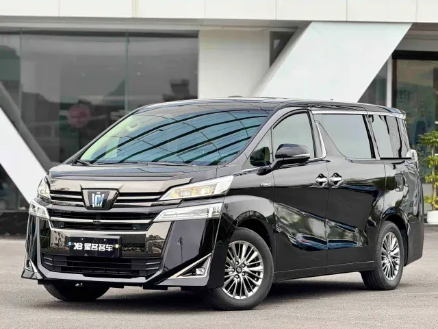 Фотография автомобиля — Toyota Vellfire