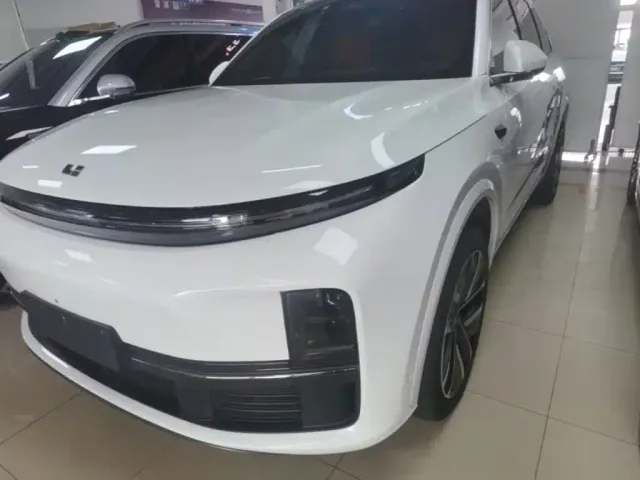 Li Auto L7 — Фото автомобиля 23
