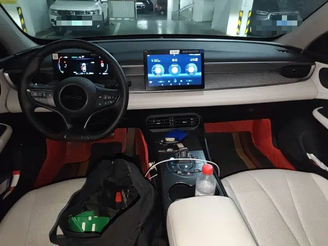 BYD Seal 05 DM-i — Фото автомобиля 5