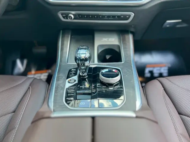 BMW X5 — Фото автомобиля 4