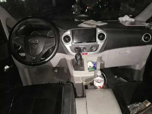 JAC Refine JAC Refine M3 2019 Maker Edition 1.8L Luxury Version — Фото автомобиля 5