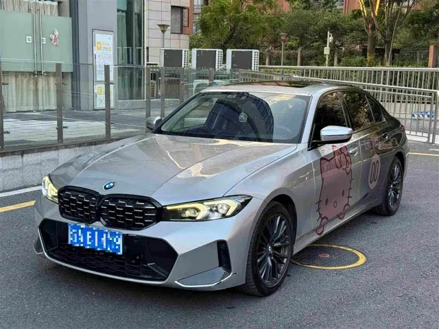 Фотография автомобиля — BMW 3 Series