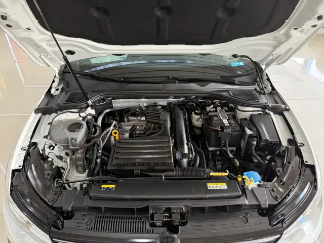 Volkswagen Golf — Фото автомобиля 13
