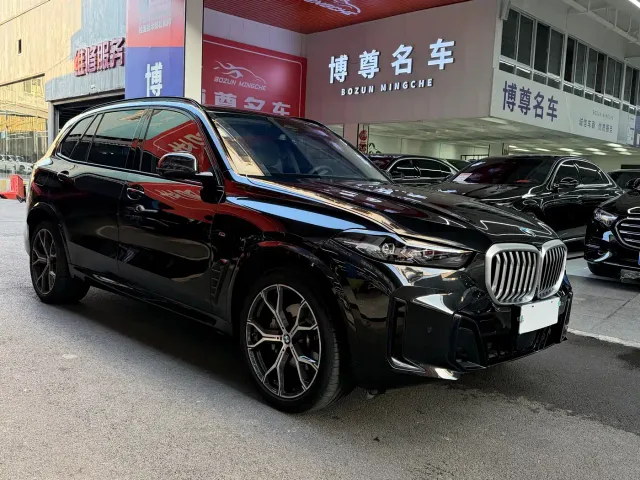 BMW X5 — Фото автомобиля 3