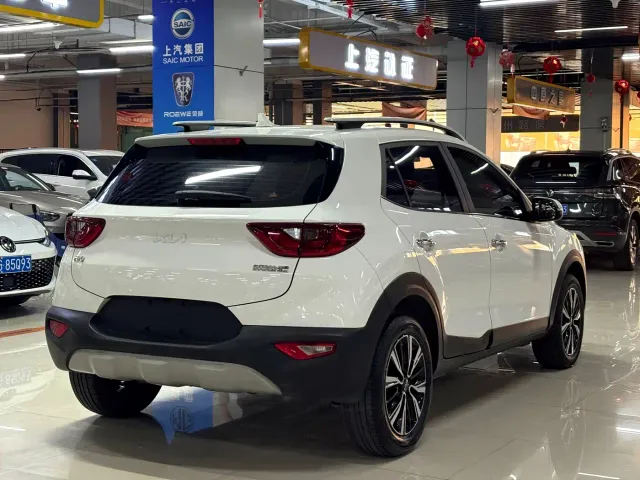 Kia KX1 — Фото автомобиля 10