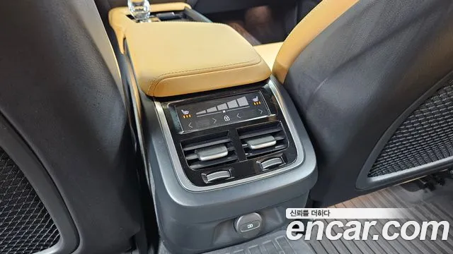 Вольво V60 V60 Cross Country 2 поколение B5 Ultimate AWD — Фото автомобиля 17