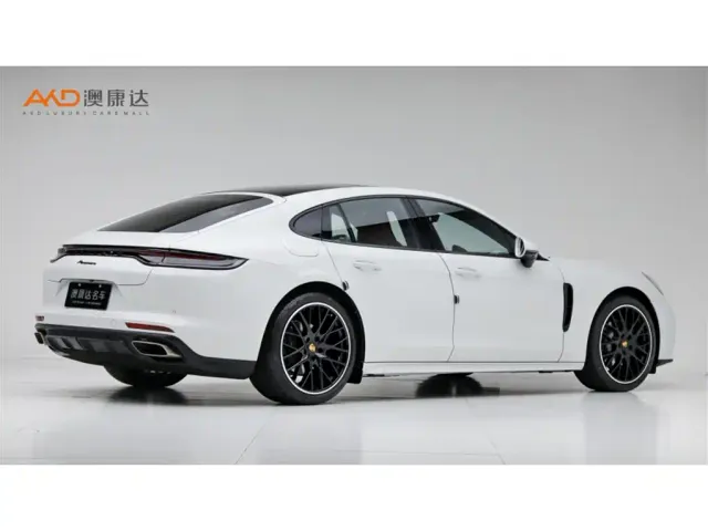 Porsche Panamera — Фото автомобиля 3