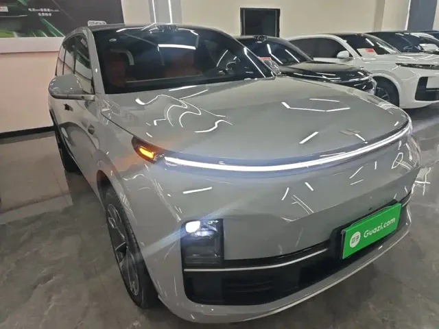 Li Auto L9 — Фото автомобиля 3
