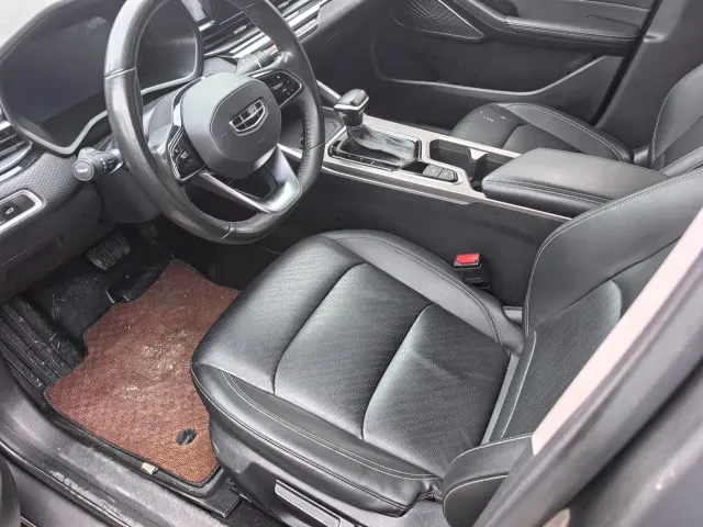 Geely Emgrand — Фото автомобиля 8