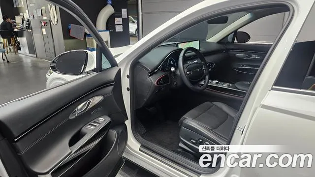 Genesis GV70 2.5T Бензин AWD — Фото автомобиля 10