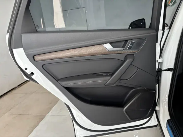 Audi Q5L — Фото автомобиля 20