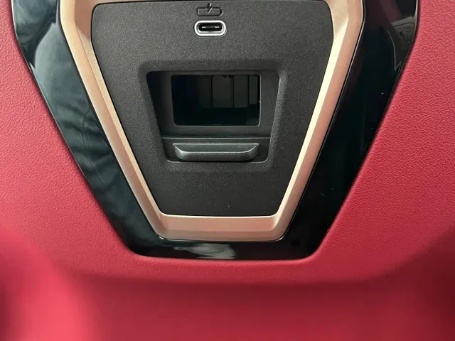 BMW 5 Series — Фото автомобиля 16